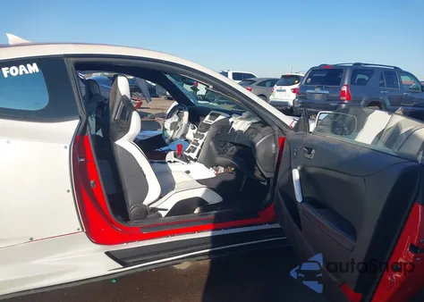 2015 Hyundai Genesis 3.8 R-Spec из США, поврежденный, VIN KMHHU6KJ4FU127573